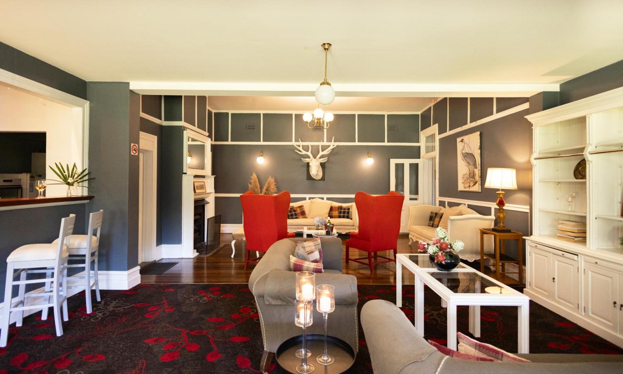 House Guest house *